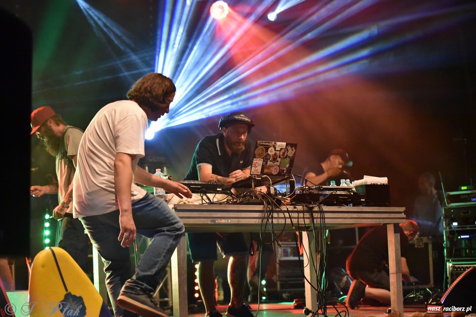 Zdjęcie w galerii na portalu naszraciborz.pl: Nad Odrą jak na Jamajce. Dni Raciborza w rytmach reggae wiadomości z regionu