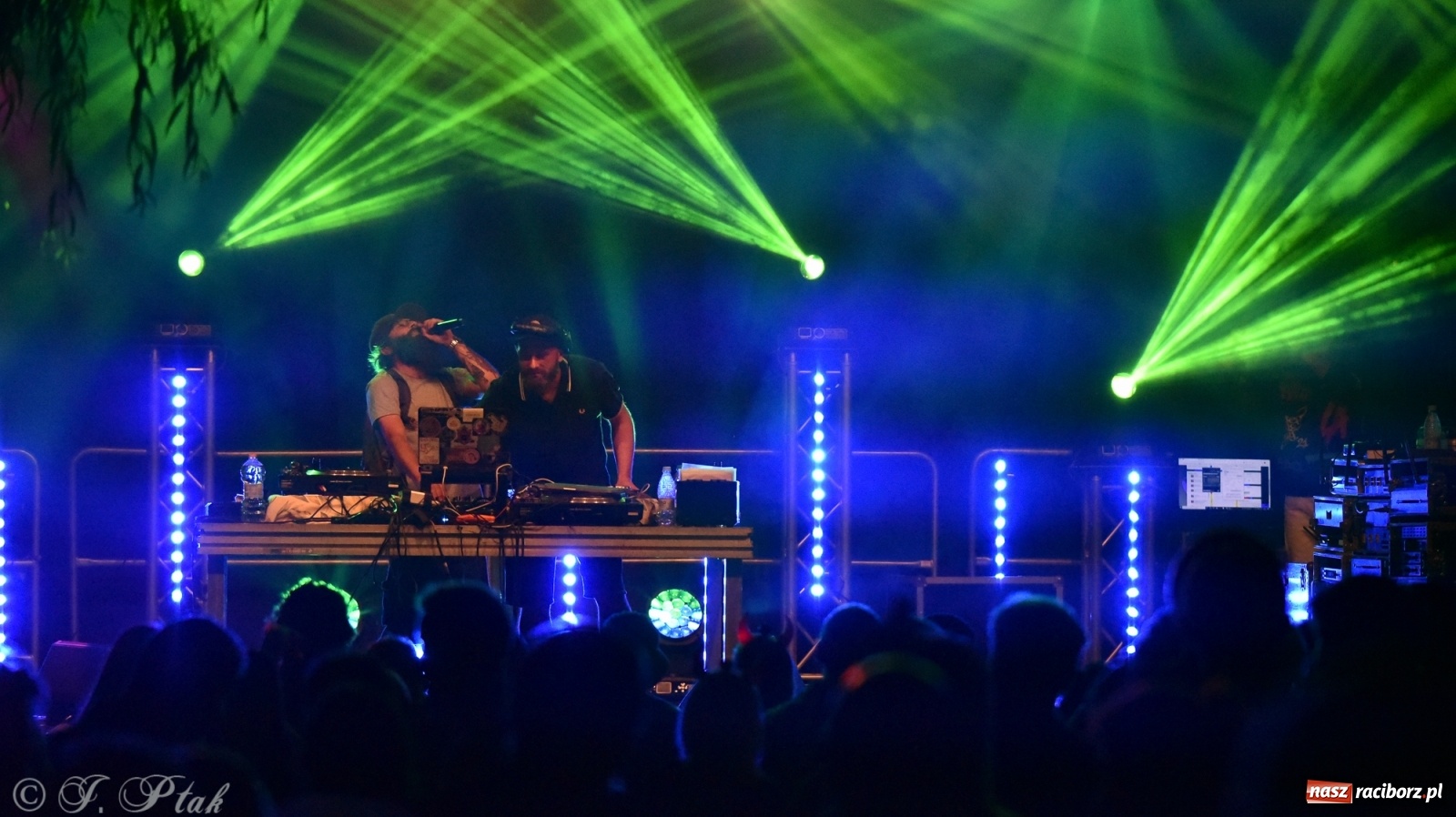 Zdjęcie w galerii na portalu naszraciborz.pl: Nad Odrą jak na Jamajce. Dni Raciborza w rytmach reggae wiadomości z regionu