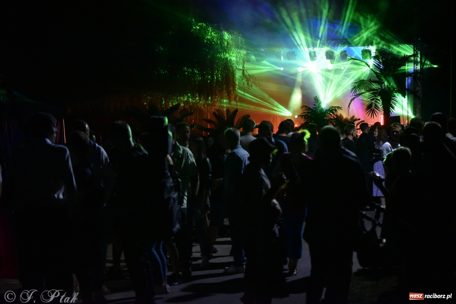 Zdjęcie w galerii na portalu naszraciborz.pl: Nad Odrą jak na Jamajce. Dni Raciborza w rytmach reggae wiadomości z regionu