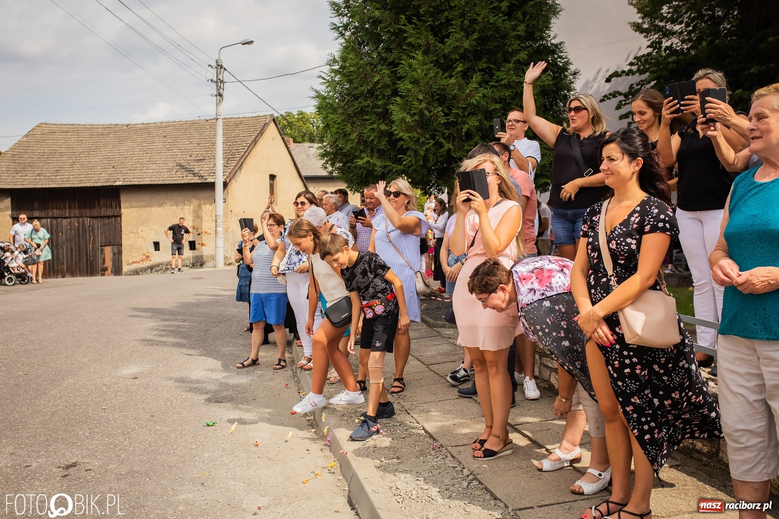 Zdjęcie w galerii na portalu naszraciborz.pl: My pandemii się nie boimy. Dożynki w Krzanowicach wiadomości z regionu