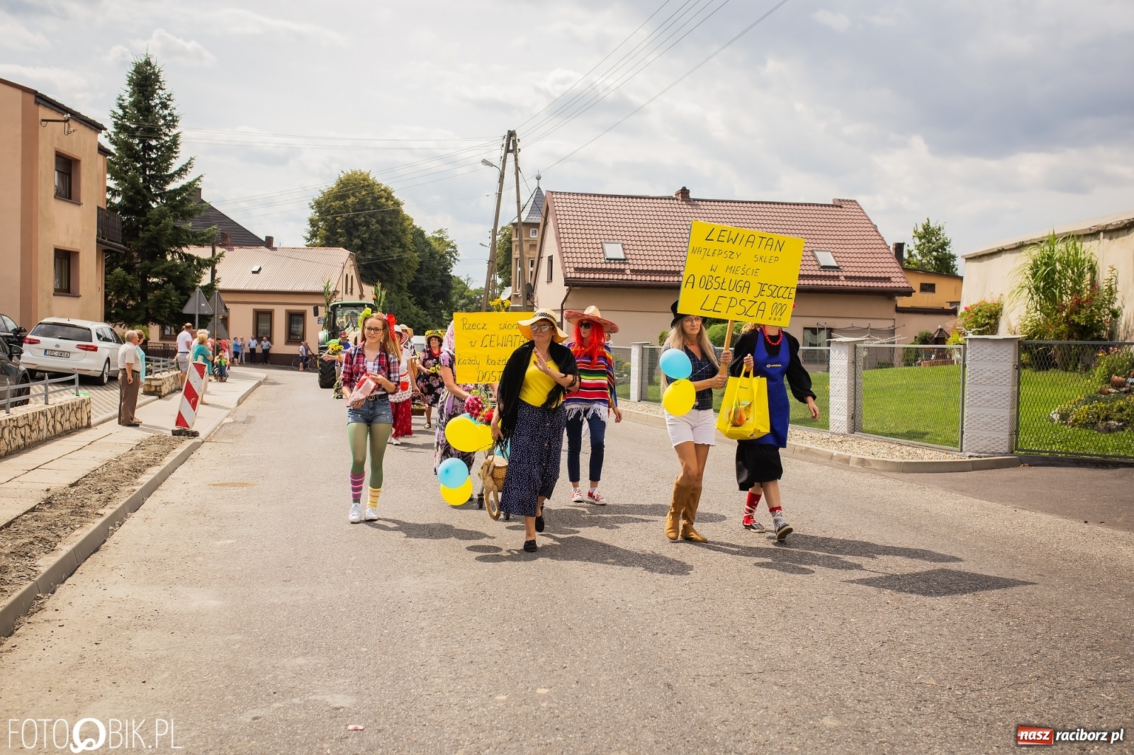 Zdjęcie w galerii na portalu naszraciborz.pl: My pandemii się nie boimy. Dożynki w Krzanowicach wiadomości z regionu
