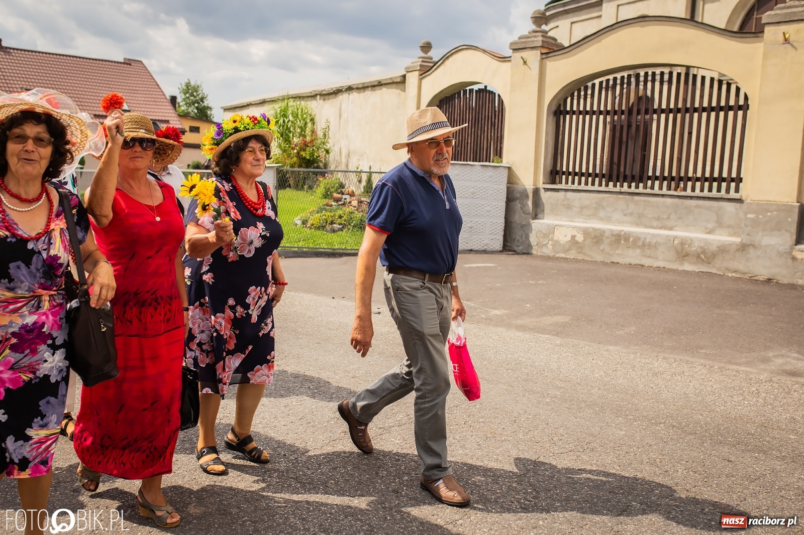 Zdjęcie w galerii na portalu naszraciborz.pl: My pandemii się nie boimy. Dożynki w Krzanowicach wiadomości z regionu