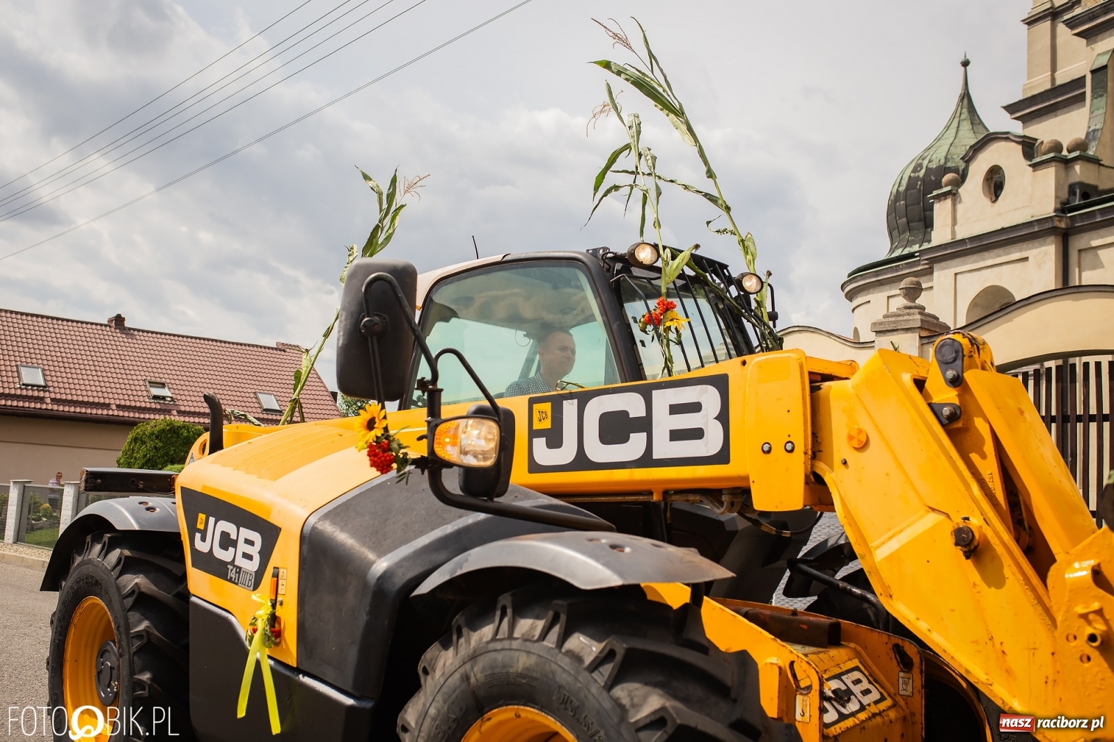 Zdjęcie w galerii na portalu naszraciborz.pl: My pandemii się nie boimy. Dożynki w Krzanowicach wiadomości z regionu