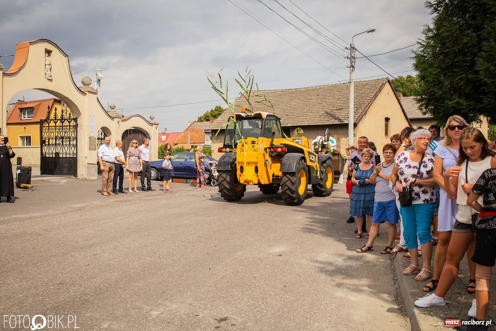 Zdjęcie w galerii na portalu naszraciborz.pl: My pandemii się nie boimy. Dożynki w Krzanowicach wiadomości z regionu