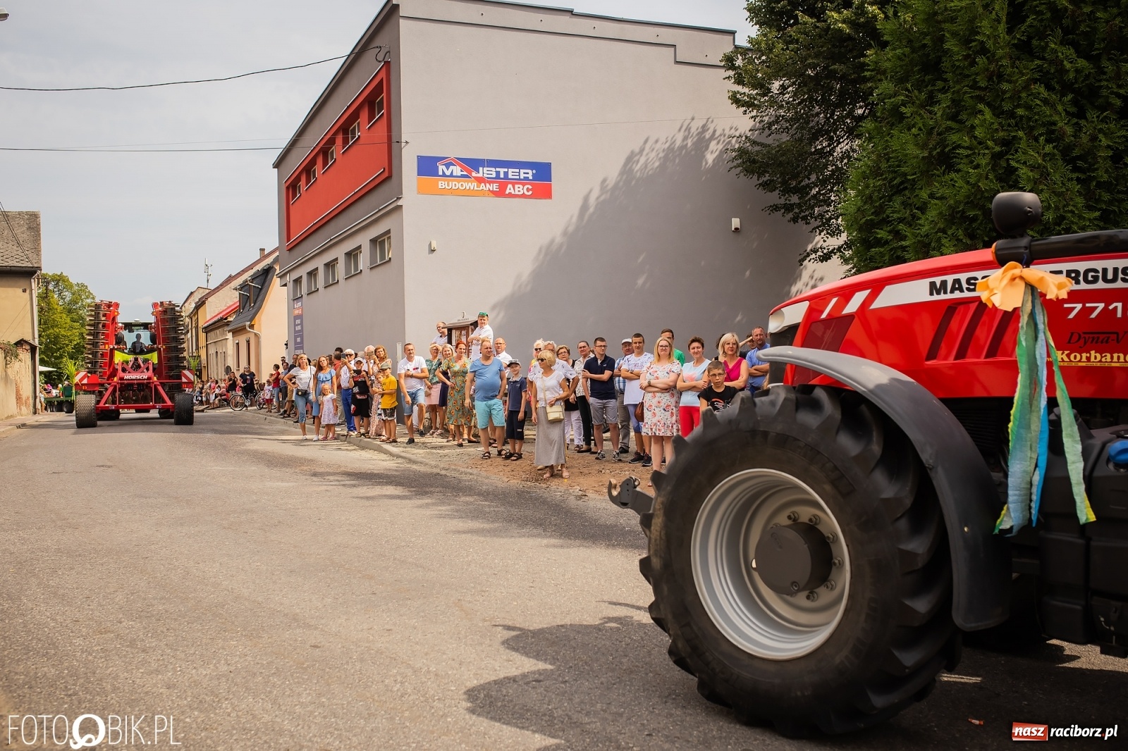 Zdjęcie w galerii na portalu naszraciborz.pl: My pandemii się nie boimy. Dożynki w Krzanowicach wiadomości z regionu