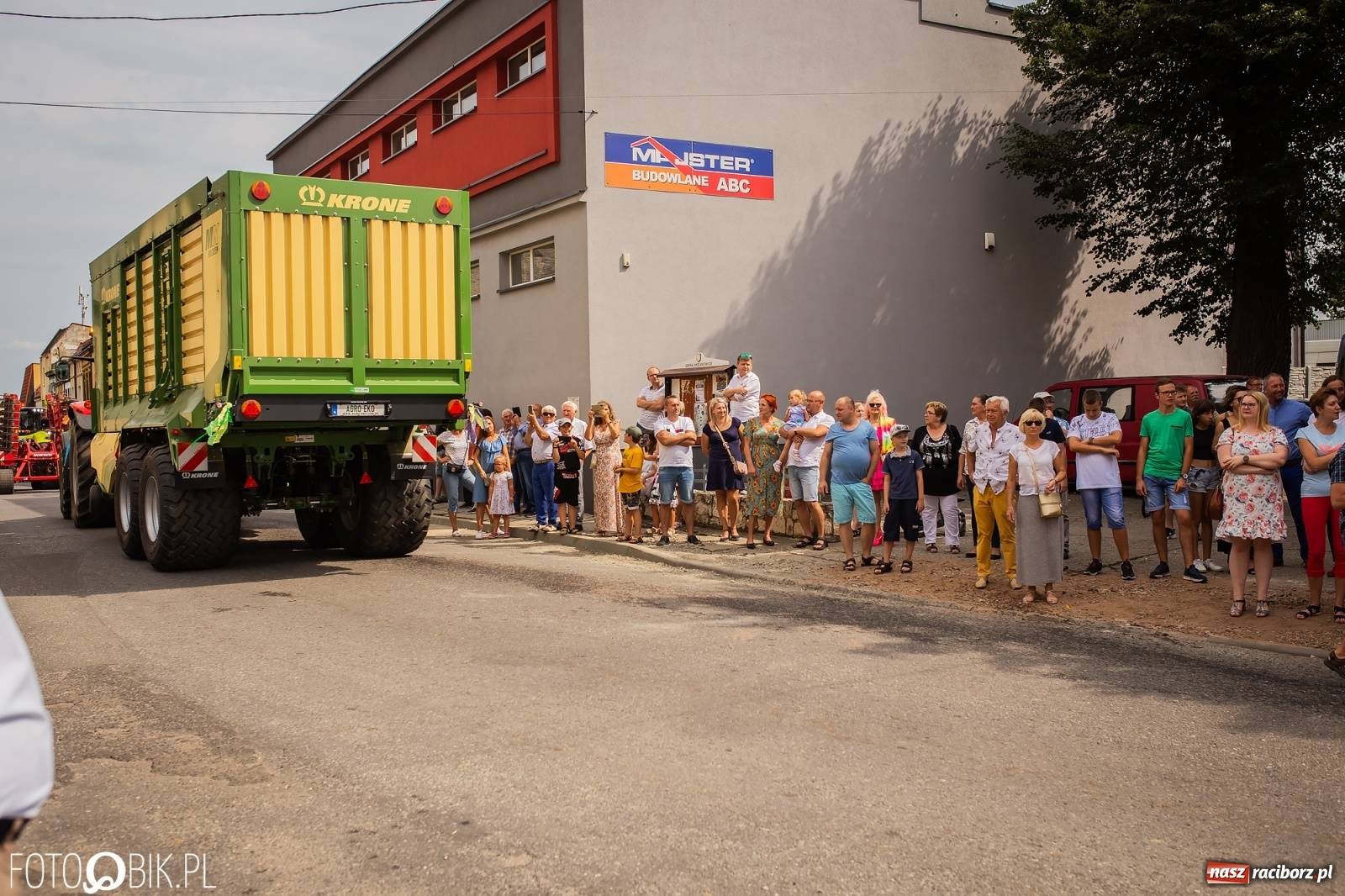 Zdjęcie w galerii na portalu naszraciborz.pl: My pandemii się nie boimy. Dożynki w Krzanowicach wiadomości z regionu