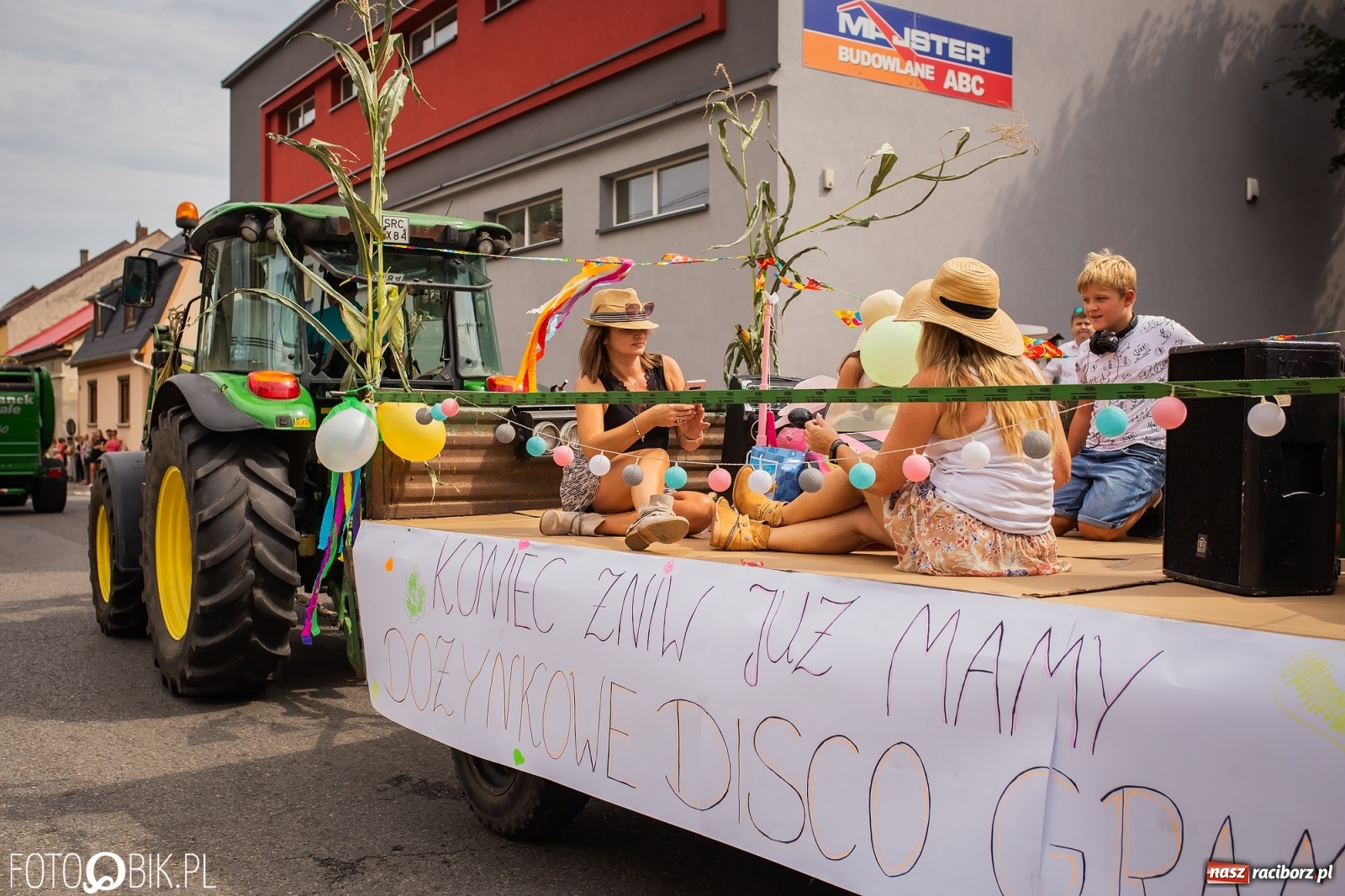 Zdjęcie w galerii na portalu naszraciborz.pl: My pandemii się nie boimy. Dożynki w Krzanowicach wiadomości z regionu