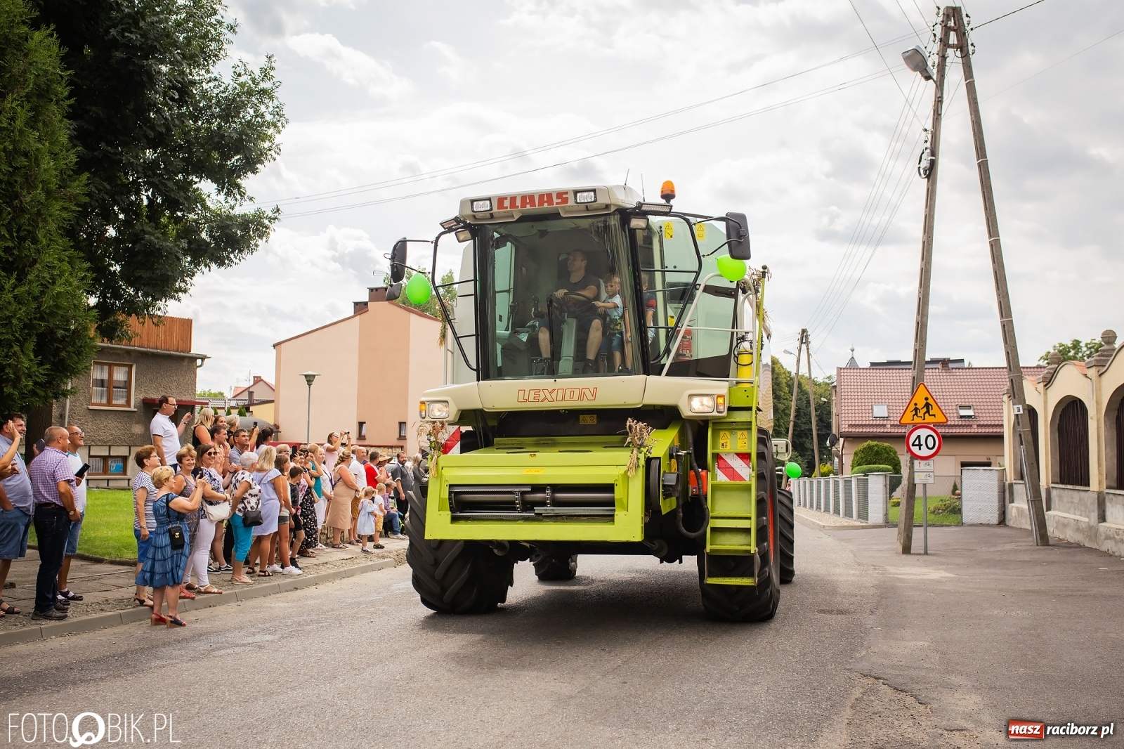 Zdjęcie w galerii na portalu naszraciborz.pl: My pandemii się nie boimy. Dożynki w Krzanowicach wiadomości z regionu