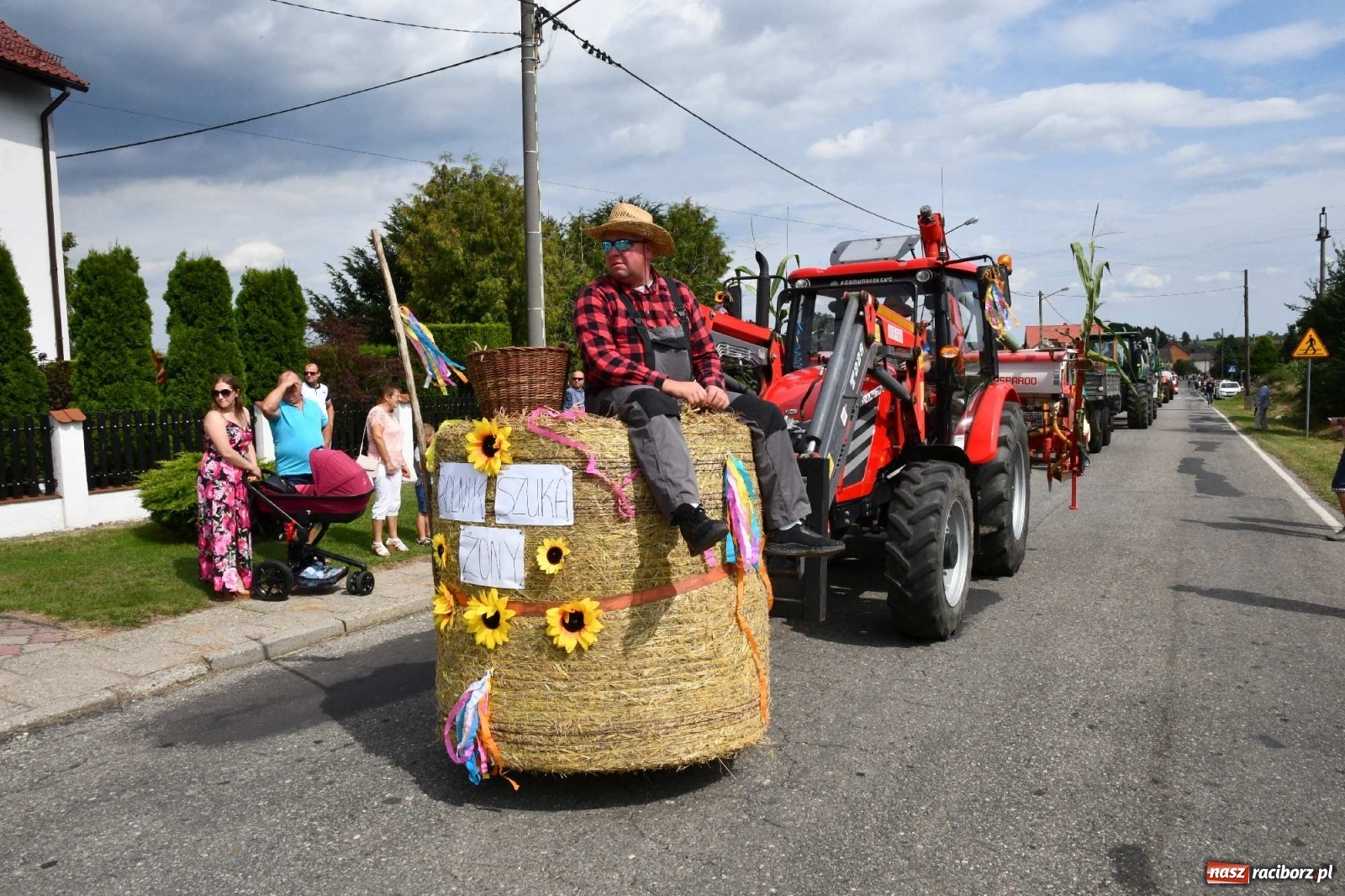 Zdjęcie w galerii na portalu naszraciborz.pl: Słoneczny patrol na dożynkach w Bolesławiu wiadomości z regionu
