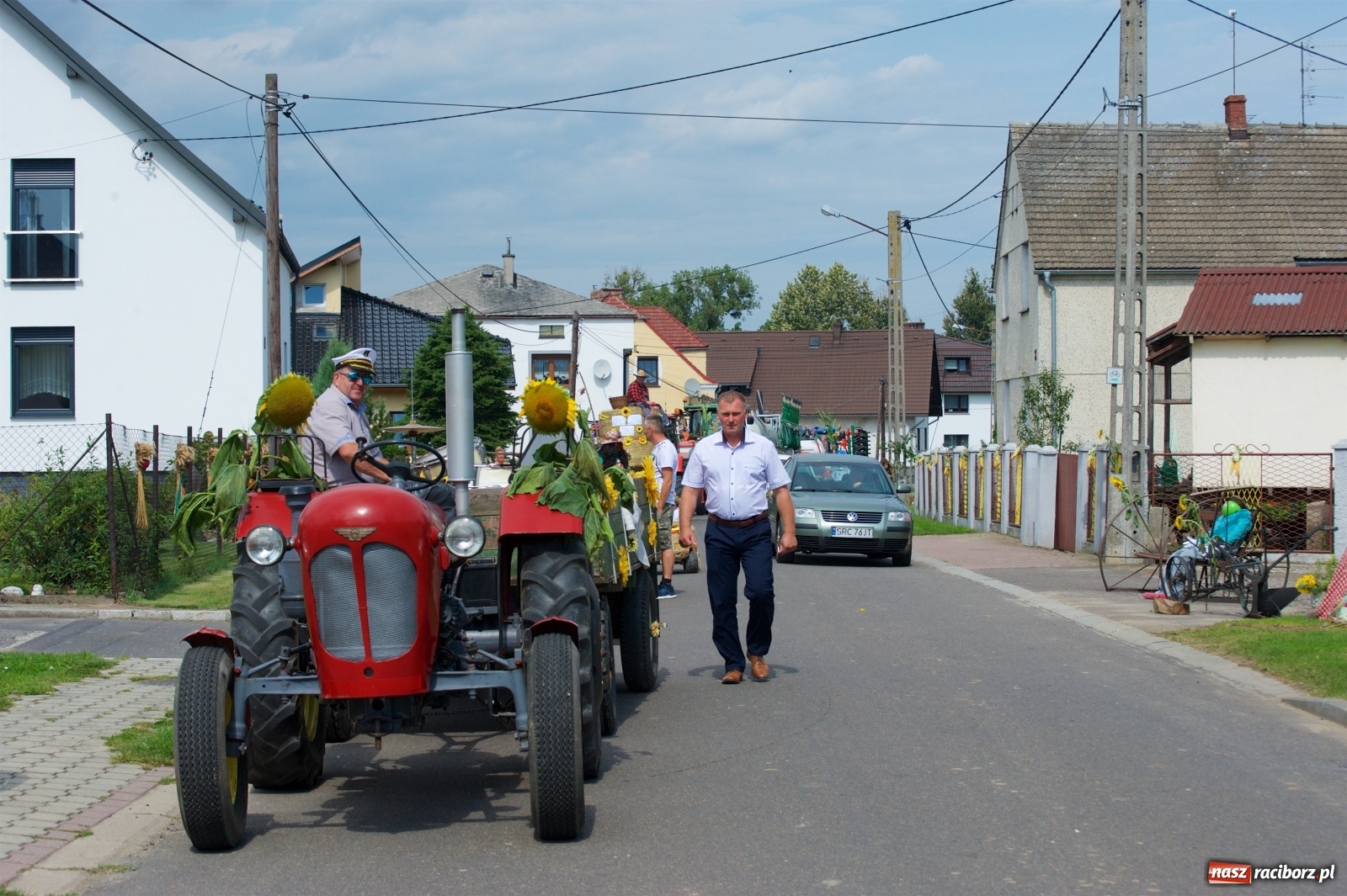Zdjęcie w galerii na portalu naszraciborz.pl: Słoneczny patrol na dożynkach w Bolesławiu wiadomości z regionu
