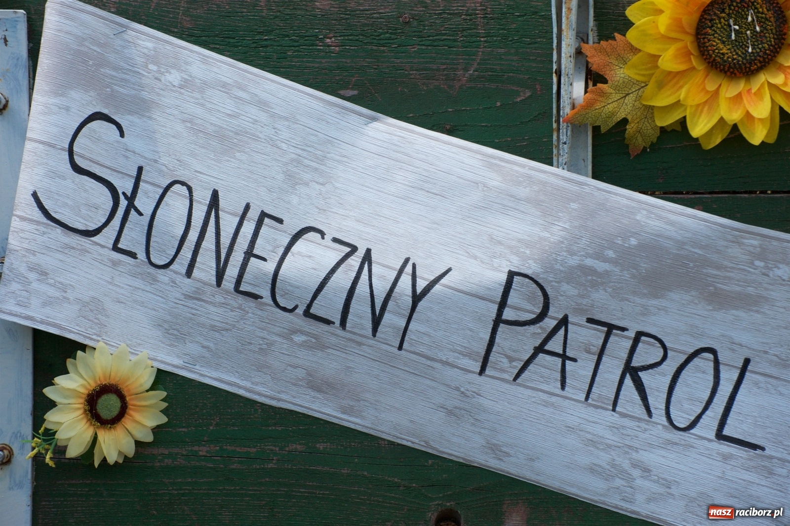 Zdjęcie w galerii na portalu naszraciborz.pl: Słoneczny patrol na dożynkach w Bolesławiu wiadomości z regionu