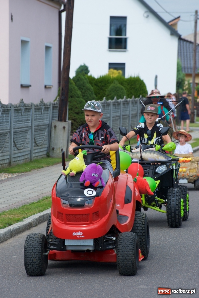 Zdjęcie w galerii na portalu naszraciborz.pl: Słoneczny patrol na dożynkach w Bolesławiu wiadomości z regionu