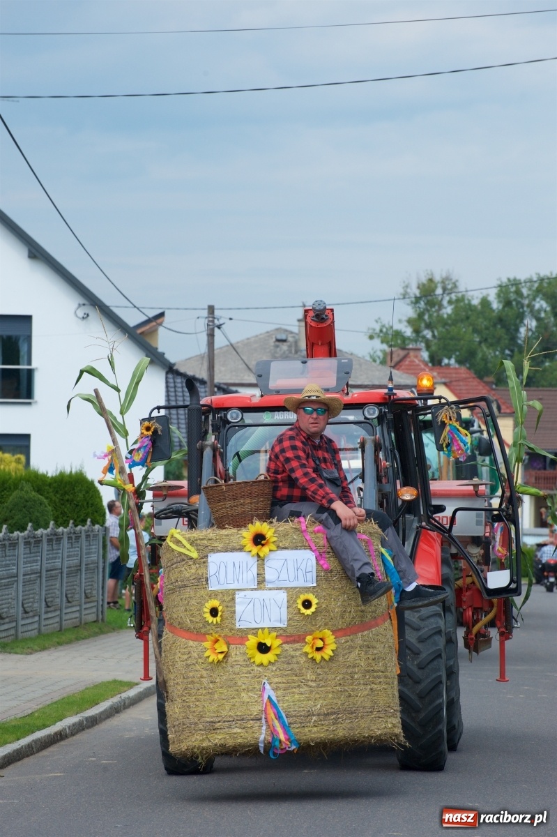Zdjęcie w galerii na portalu naszraciborz.pl: Słoneczny patrol na dożynkach w Bolesławiu wiadomości z regionu