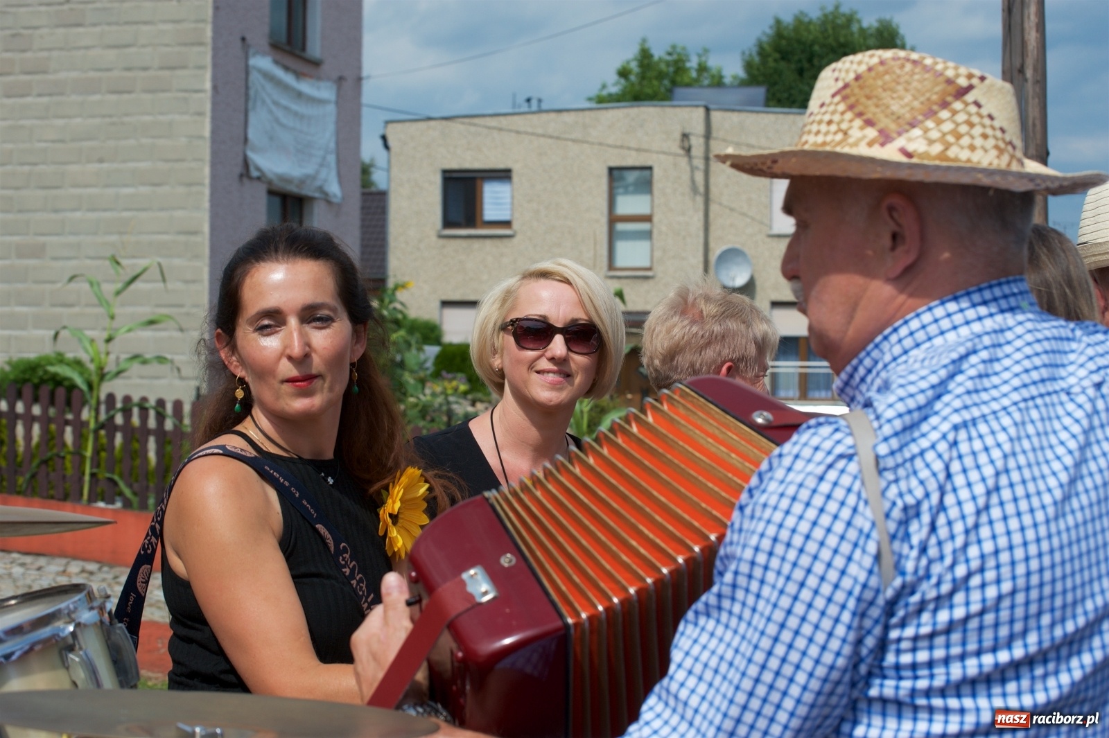 Zdjęcie w galerii na portalu naszraciborz.pl: Słoneczny patrol na dożynkach w Bolesławiu wiadomości z regionu