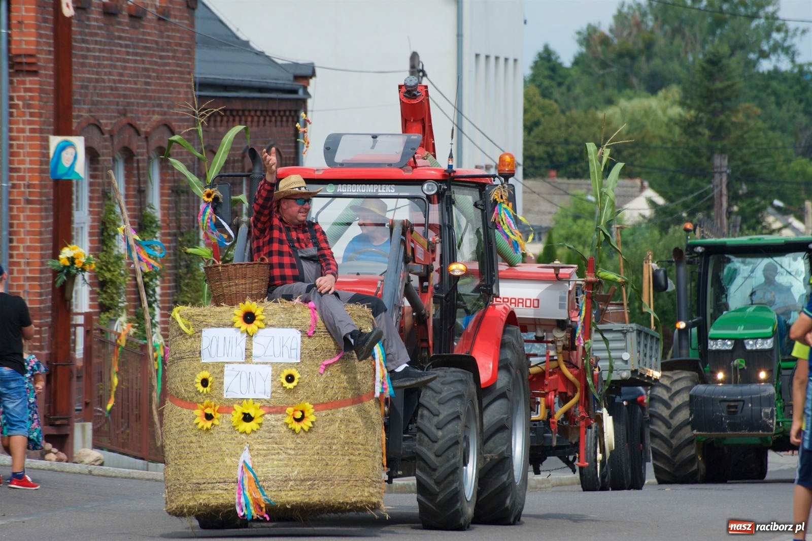 Zdjęcie w galerii na portalu naszraciborz.pl: Słoneczny patrol na dożynkach w Bolesławiu wiadomości z regionu