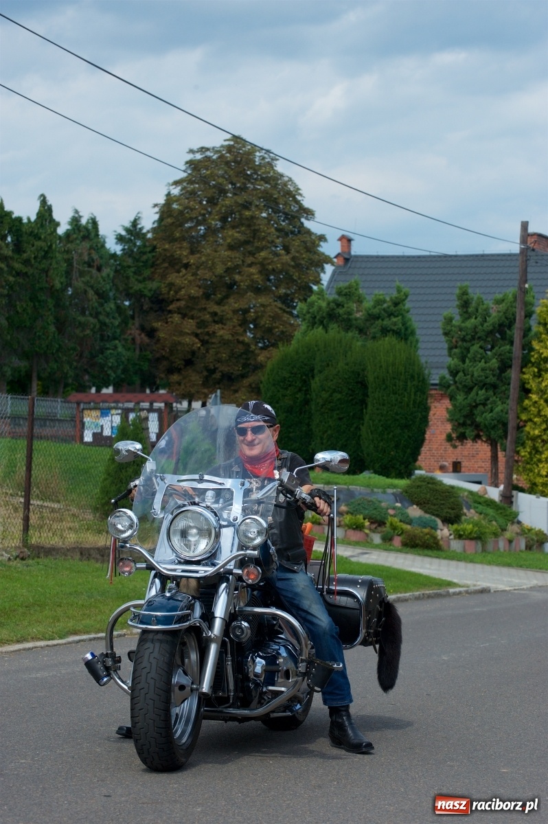 Zdjęcie w galerii na portalu naszraciborz.pl: Słoneczny patrol na dożynkach w Bolesławiu wiadomości z regionu
