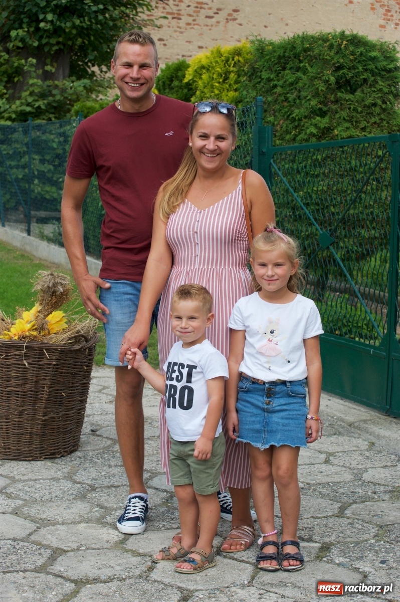 Zdjęcie w galerii na portalu naszraciborz.pl: Słoneczny patrol na dożynkach w Bolesławiu wiadomości z regionu