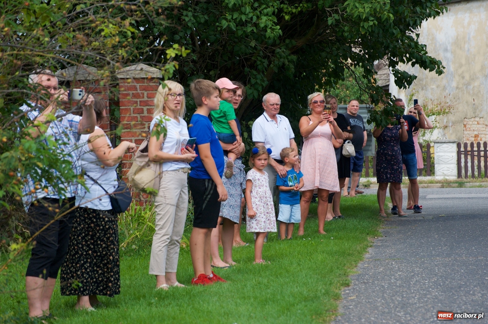 Zdjęcie w galerii na portalu naszraciborz.pl: Słoneczny patrol na dożynkach w Bolesławiu wiadomości z regionu