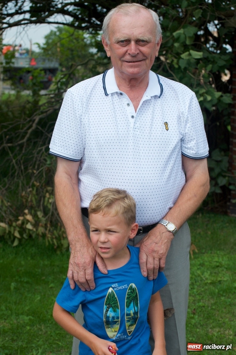 Zdjęcie w galerii na portalu naszraciborz.pl: Słoneczny patrol na dożynkach w Bolesławiu wiadomości z regionu