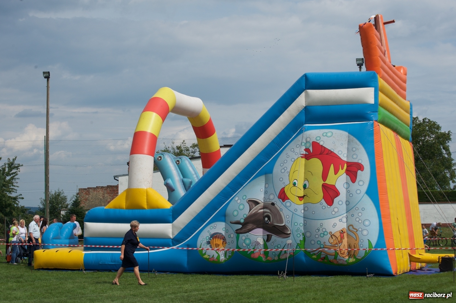 Zdjęcie w galerii na portalu naszraciborz.pl: Słoneczny patrol na dożynkach w Bolesławiu wiadomości z regionu