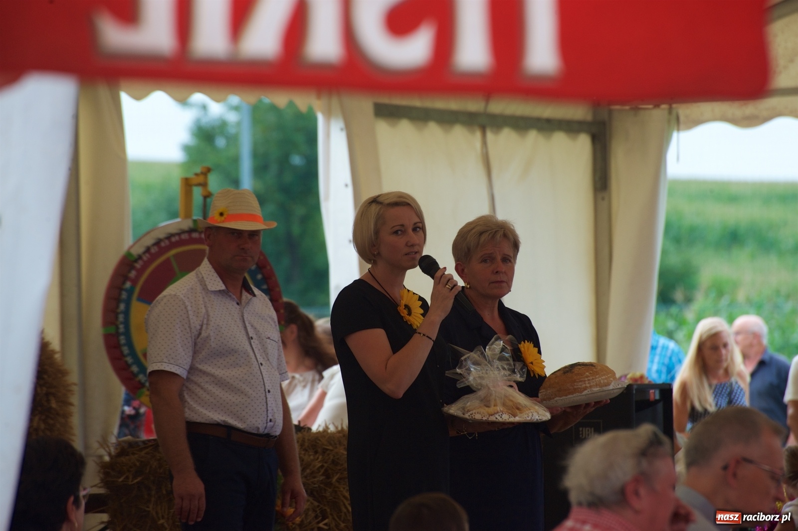 Zdjęcie w galerii na portalu naszraciborz.pl: Słoneczny patrol na dożynkach w Bolesławiu wiadomości z regionu