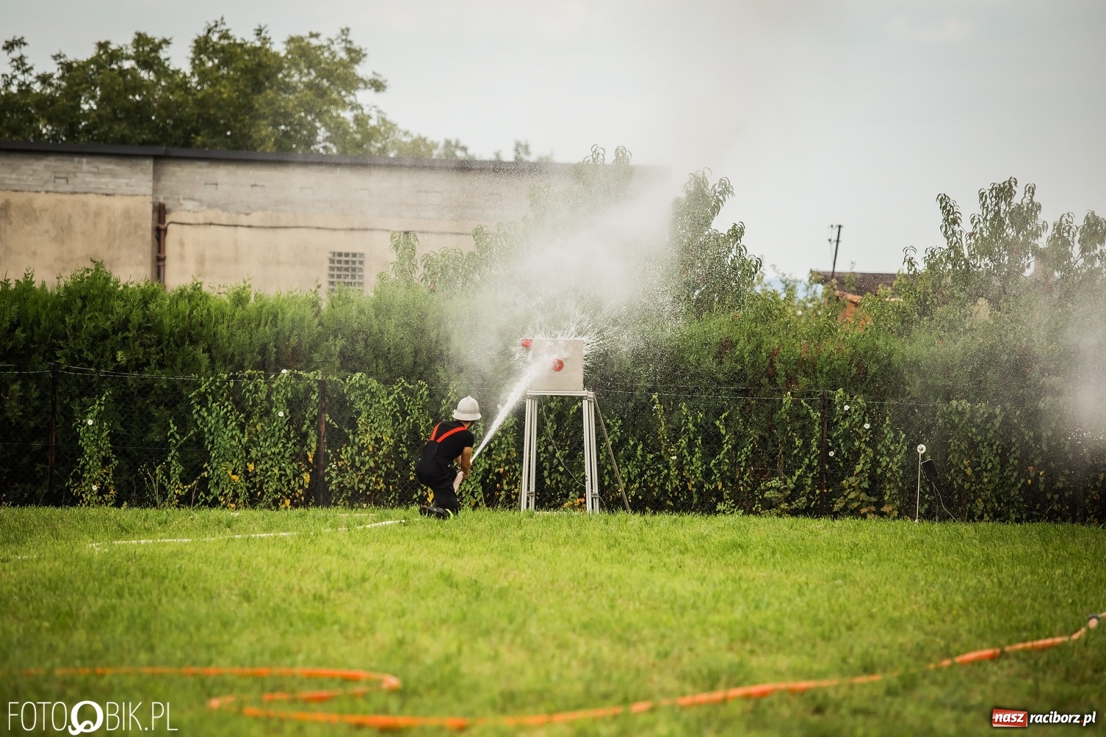 Zdjęcie w galerii na portalu naszraciborz.pl: OSP Samborowice najlepsze na zawodach w Krzanowicach wiadomości z regionu