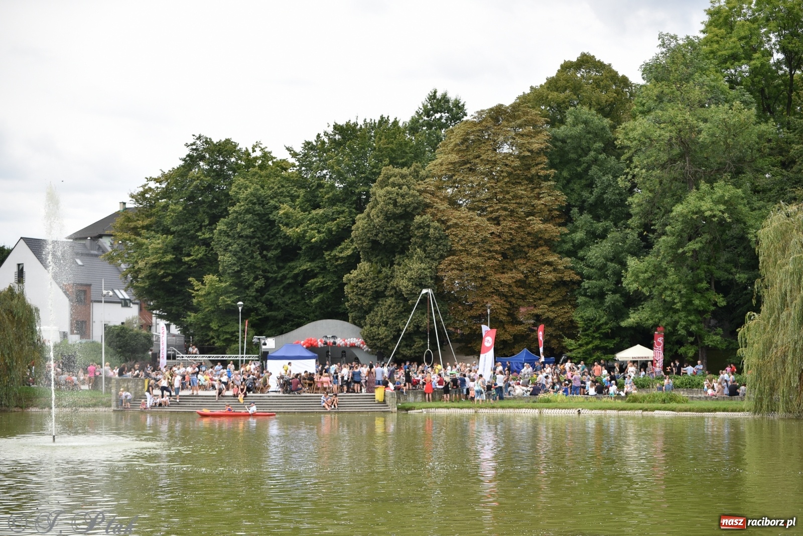 Zdjęcie w galerii na portalu naszraciborz.pl: Rodzinna niedziela na finał Dni Raciborza wiadomości z regionu