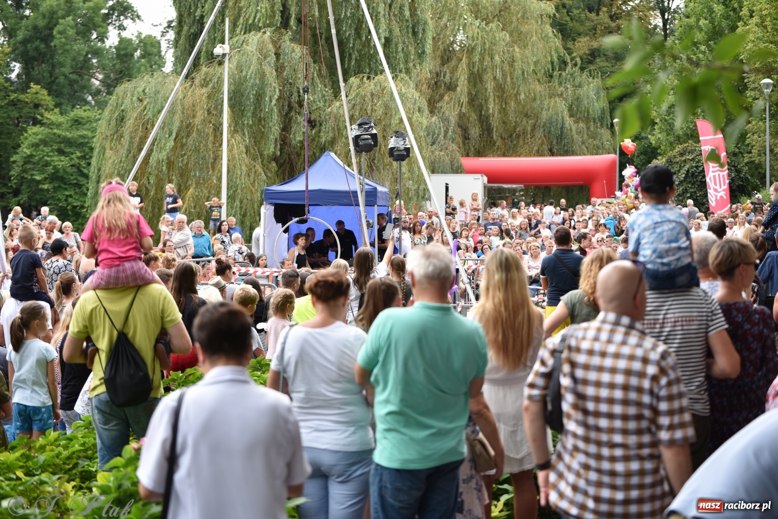 Zdjęcie w galerii na portalu naszraciborz.pl: Rodzinna niedziela na finał Dni Raciborza wiadomości z regionu
