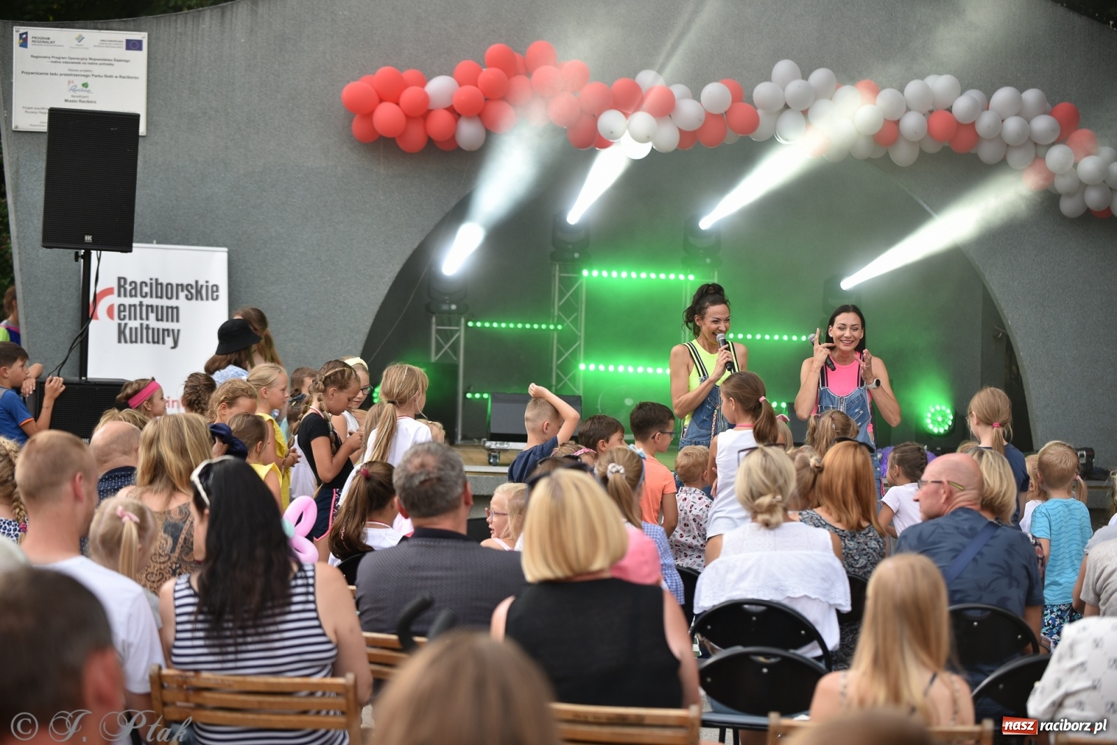 Zdjęcie w galerii na portalu naszraciborz.pl: Rodzinna niedziela na finał Dni Raciborza wiadomości z regionu