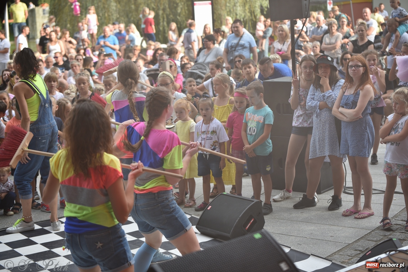 Zdjęcie w galerii na portalu naszraciborz.pl: Rodzinna niedziela na finał Dni Raciborza wiadomości z regionu
