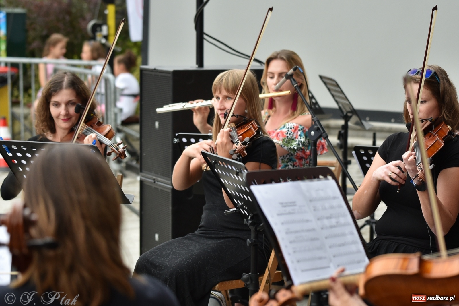 Zdjęcie w galerii na portalu naszraciborz.pl: Rodzinna niedziela na finał Dni Raciborza wiadomości z regionu