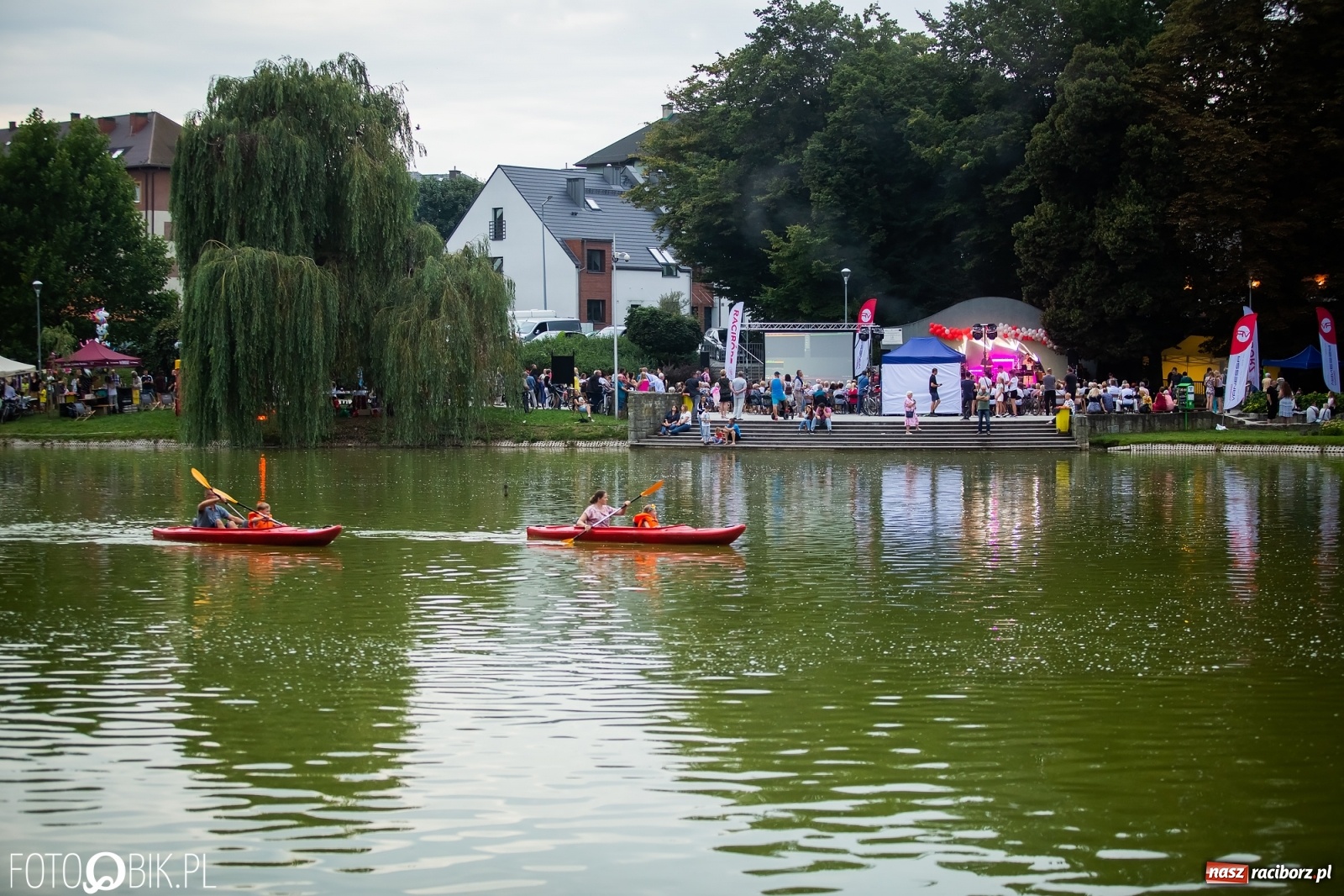 Zdjęcie w galerii na portalu naszraciborz.pl: Poezja i SeriaLOVE. Finał Dni Raciborza wiadomości z regionu
