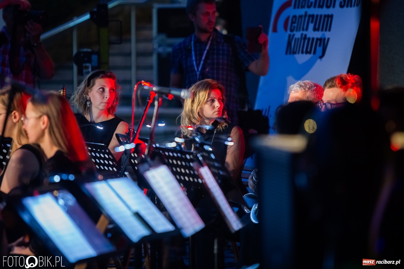 Zdjęcie w galerii na portalu naszraciborz.pl: Poezja i SeriaLOVE. Finał Dni Raciborza wiadomości z regionu