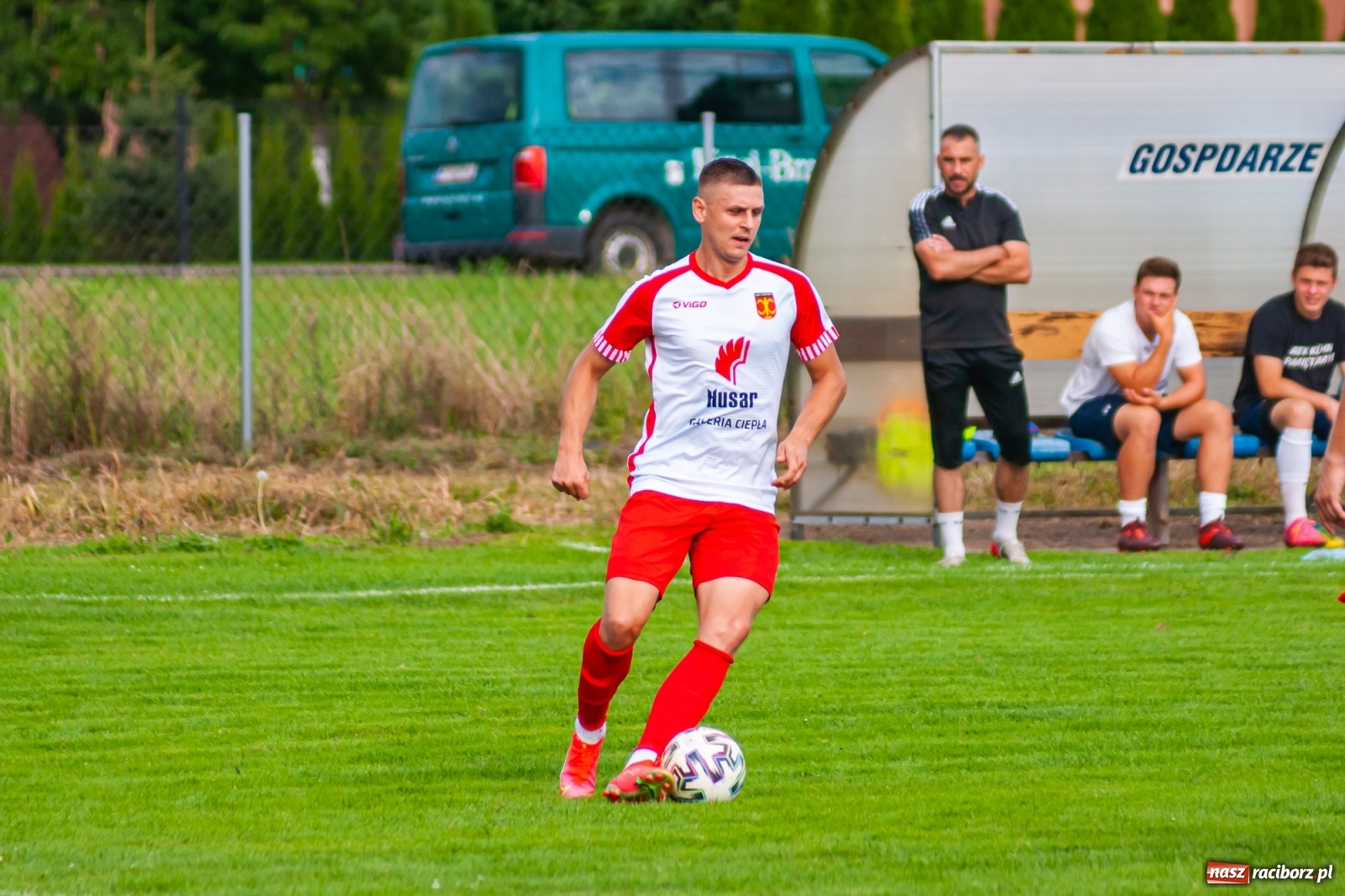 Zdjęcie w galerii na portalu naszraciborz.pl: Czerwona kartka pogrążyła Zameczek [FOTO] wiadomości z regionu