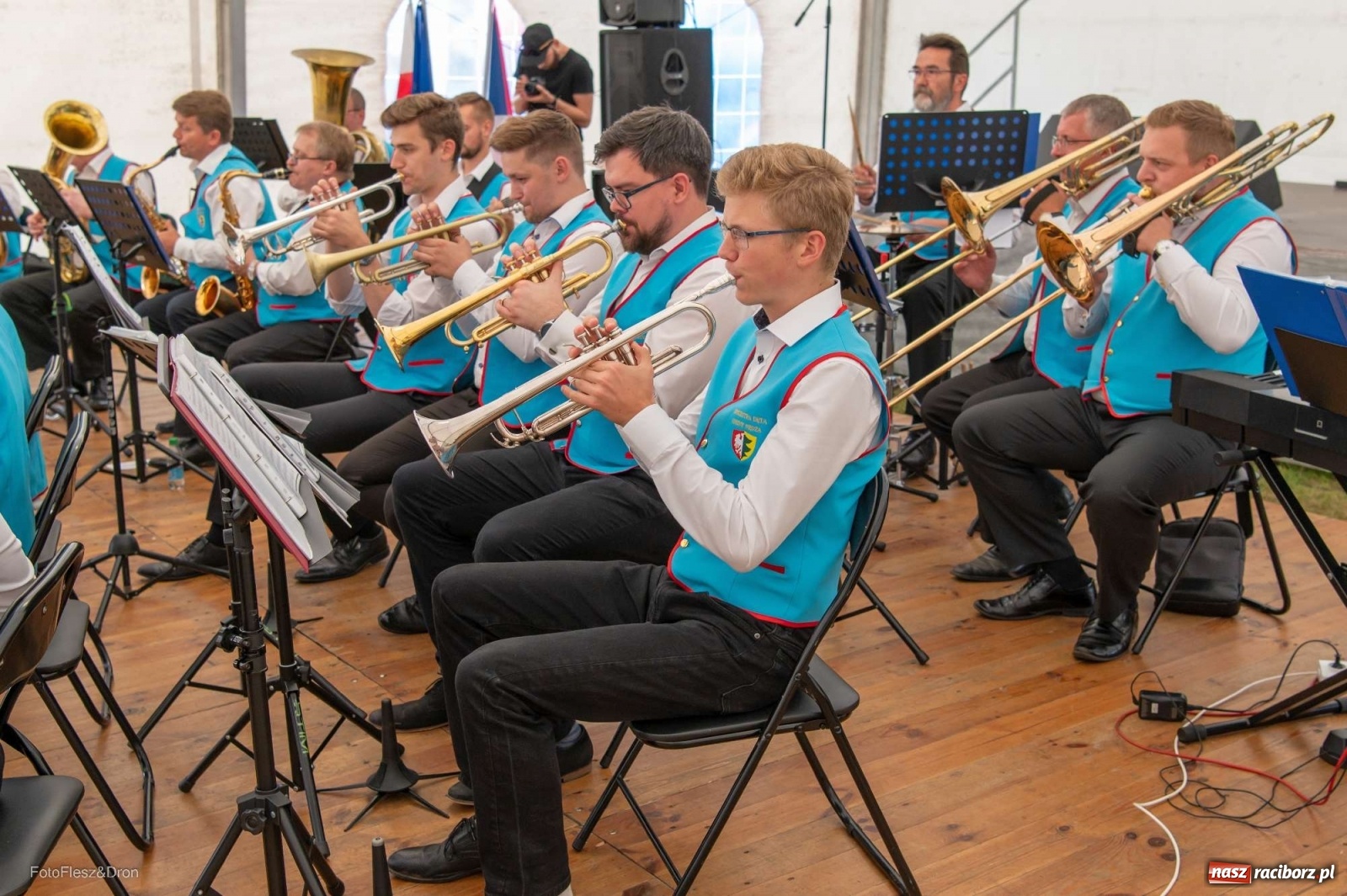 Zdjęcie w galerii na portalu naszraciborz.pl: Muzyczny niedzielny wieczór w Nędzy wiadomości z regionu