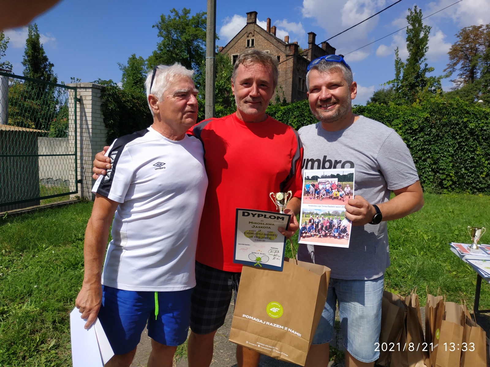 Zdjęcie w galerii na portalu naszraciborz.pl: Jarosław Chodenko wygrał amatorską ligę tenisa w Raciborzu wiadomości z regionu