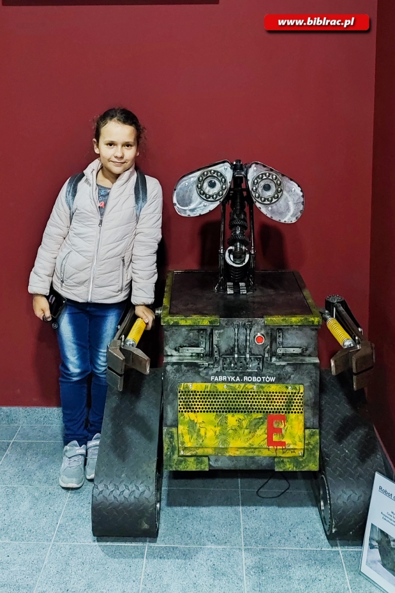 Zdjęcie w galerii na portalu naszraciborz.pl: Fabryka Robotów oraz Park Edukacji - kosmiczna wycieczka z biblioteką wiadomości z regionu