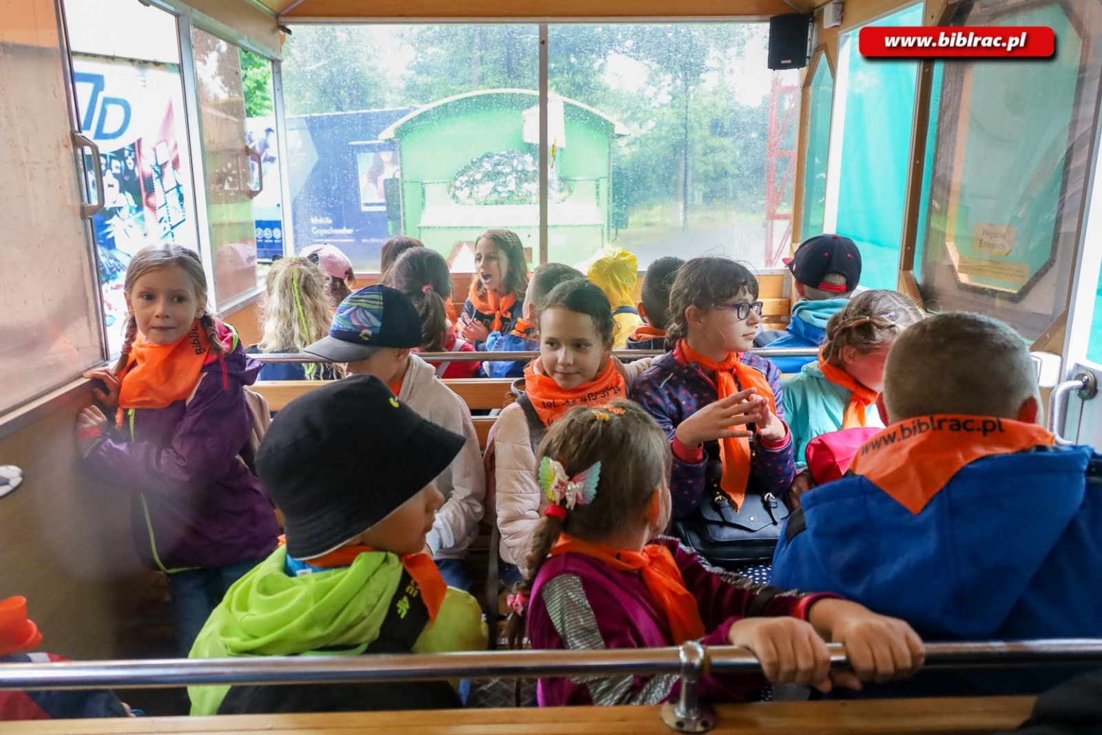 Zdjęcie w galerii na portalu naszraciborz.pl: Fabryka Robotów oraz Park Edukacji - kosmiczna wycieczka z biblioteką wiadomości z regionu