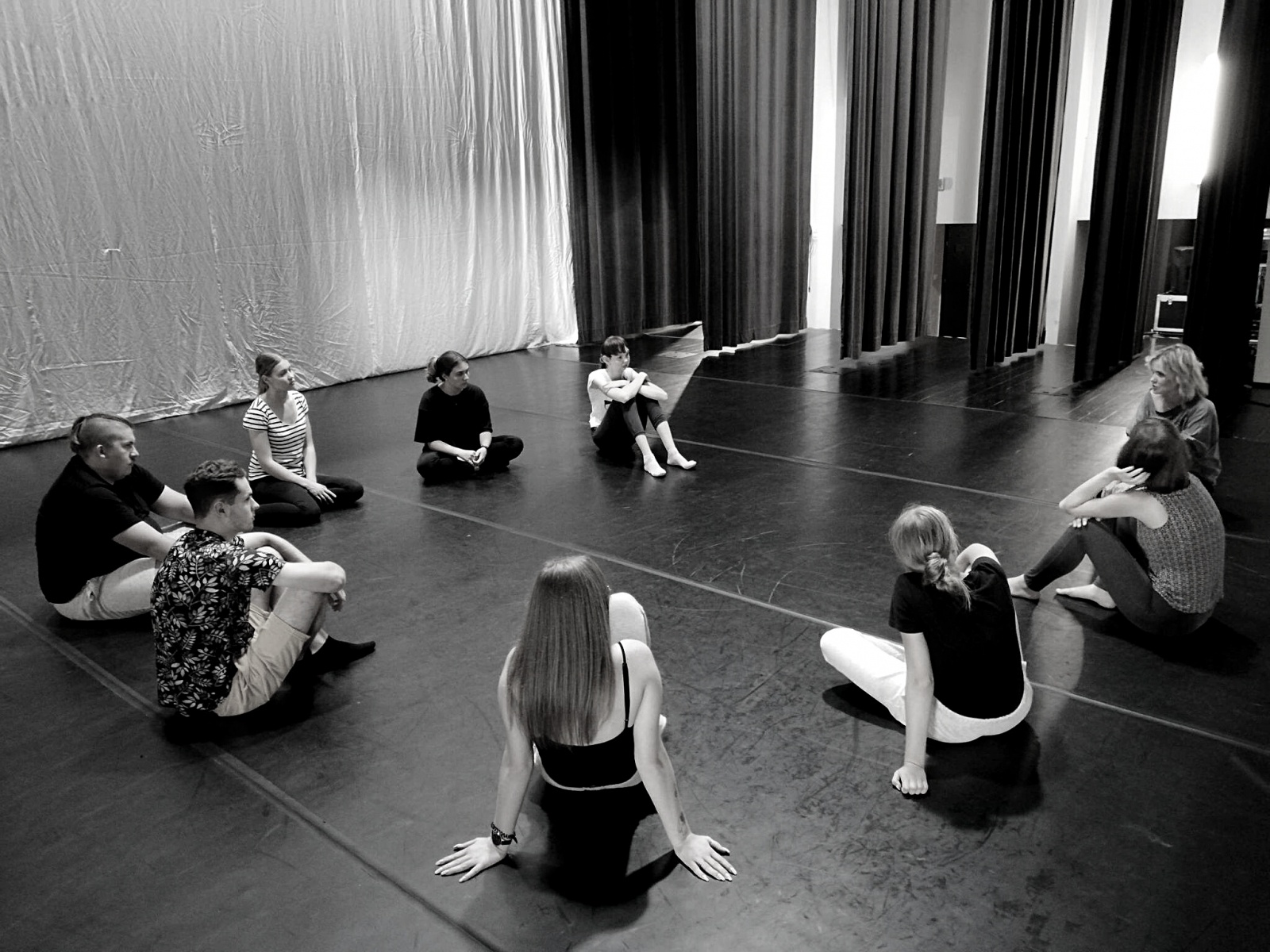 Zdjęcie w galerii na portalu naszraciborz.pl: W Pogrzebieniu powstaje bajka o Kinderlagrze wiadomości z regionu