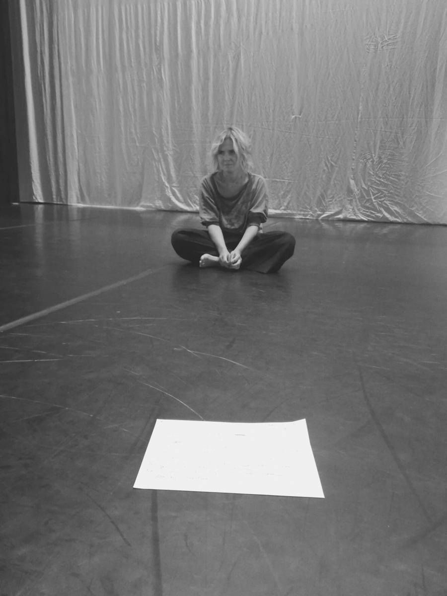 Zdjęcie w galerii na portalu naszraciborz.pl: W Pogrzebieniu powstaje bajka o Kinderlagrze wiadomości z regionu