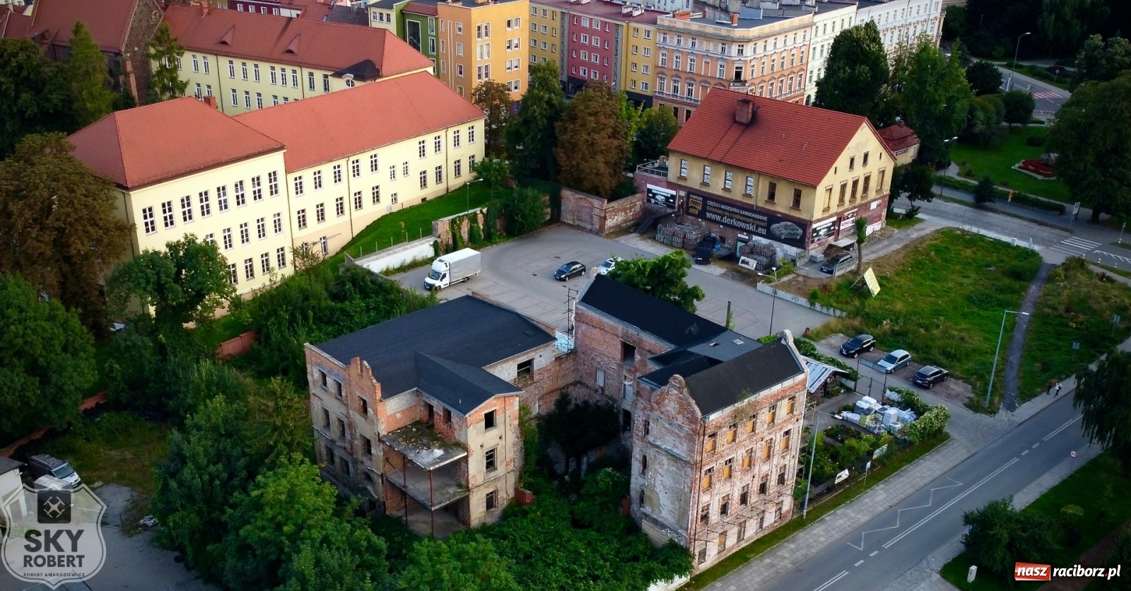 Zdjęcie w galerii na portalu naszraciborz.pl: Racibórz - straszydła miejskie [FOTO z drona] wiadomości z regionu