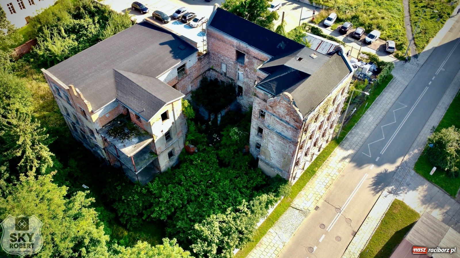Zdjęcie w galerii na portalu naszraciborz.pl: Racibórz - straszydła miejskie [FOTO z drona] wiadomości z regionu