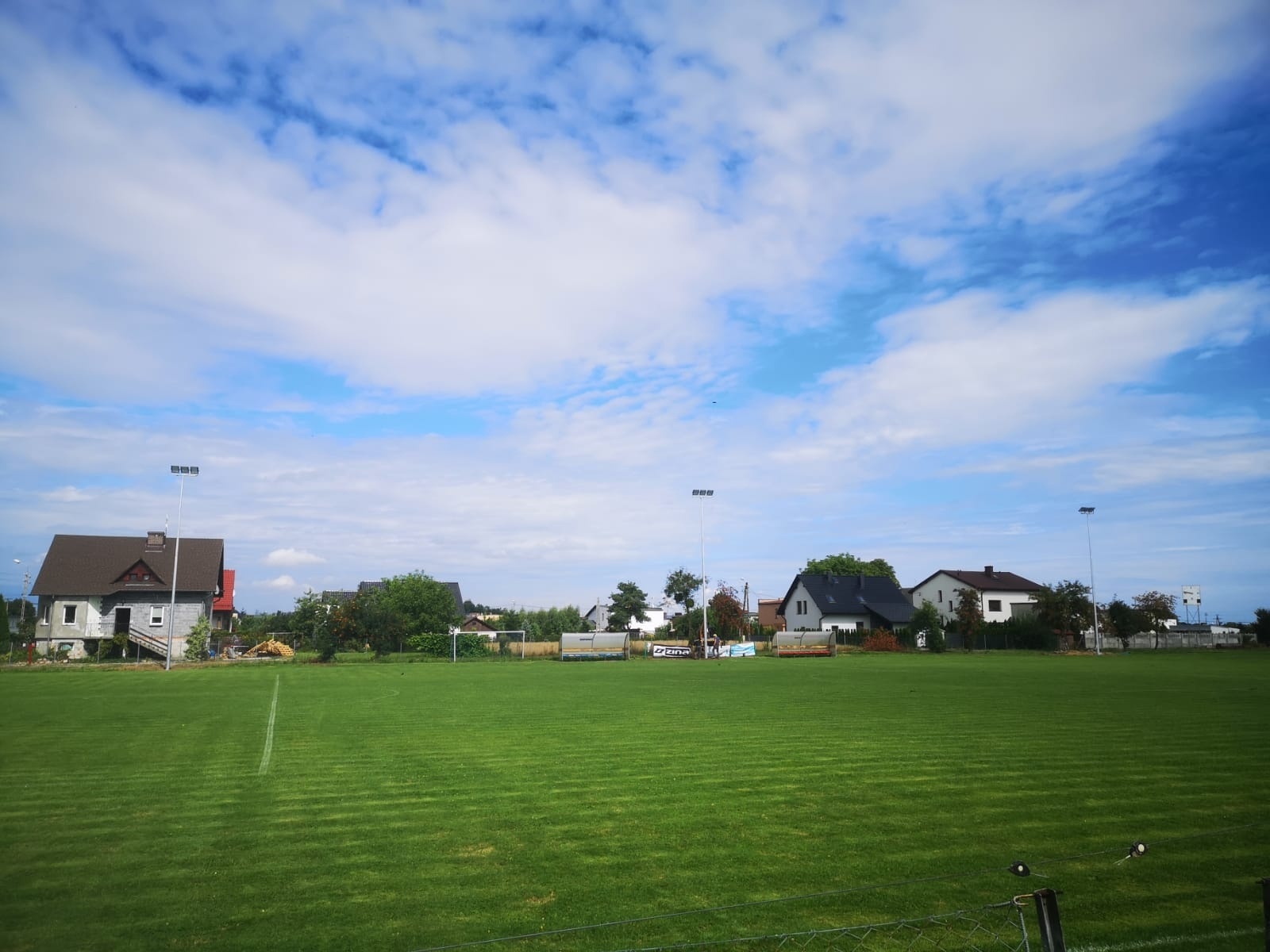 Zdjęcie w galerii na portalu naszraciborz.pl: Klub z Krzyżanowic ma nowe oświetlenie boiska wiadomości z regionu