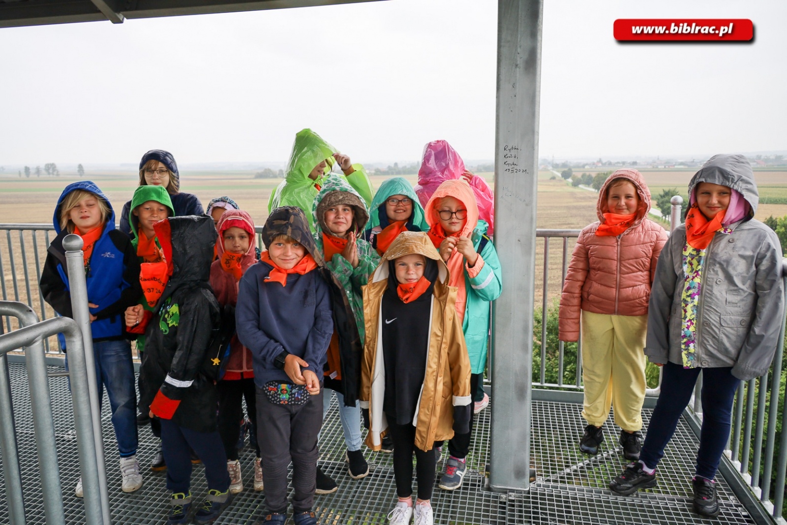 Zdjęcie w galerii na portalu naszraciborz.pl: Wycieczka po gminach powiatu na zakończenie wakacji z Biblioteką [FOTO i WIDEO] wiadomości z regionu