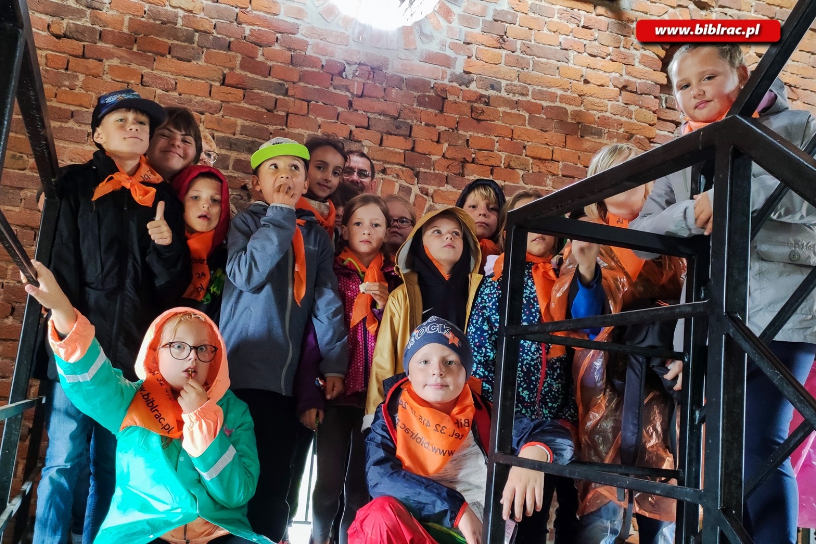 Zdjęcie w galerii na portalu naszraciborz.pl: Wycieczka po gminach powiatu na zakończenie wakacji z Biblioteką [FOTO i WIDEO] wiadomości z regionu