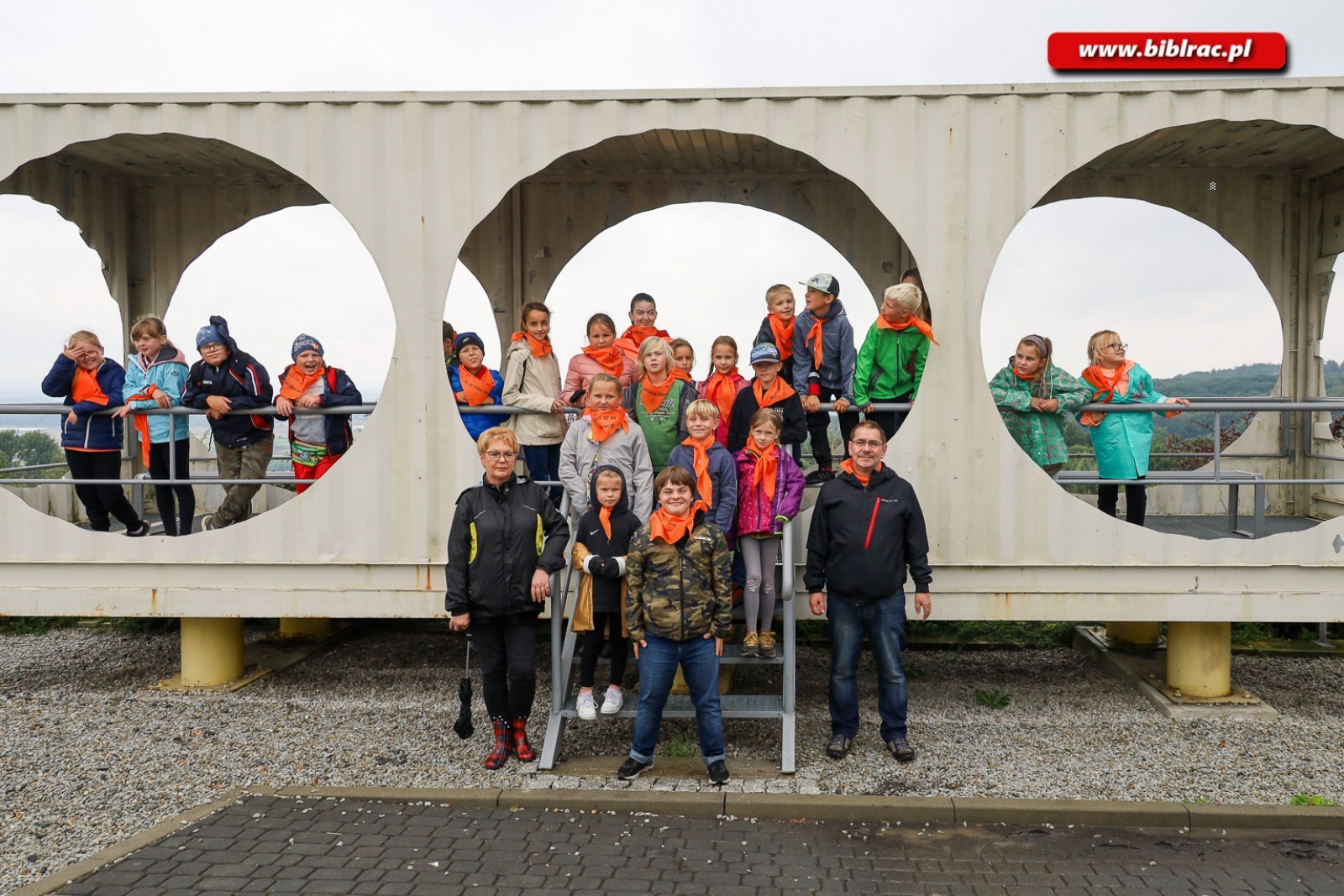 Zdjęcie w galerii na portalu naszraciborz.pl: Wycieczka po gminach powiatu na zakończenie wakacji z Biblioteką [FOTO i WIDEO] wiadomości z regionu