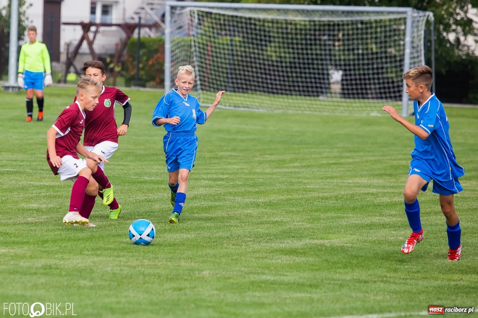 Zdjęcie w galerii na portalu naszraciborz.pl: Piłkarska rywalizacja w turnieju im. Zbigniewa Oszka [FOTO] wiadomości z regionu