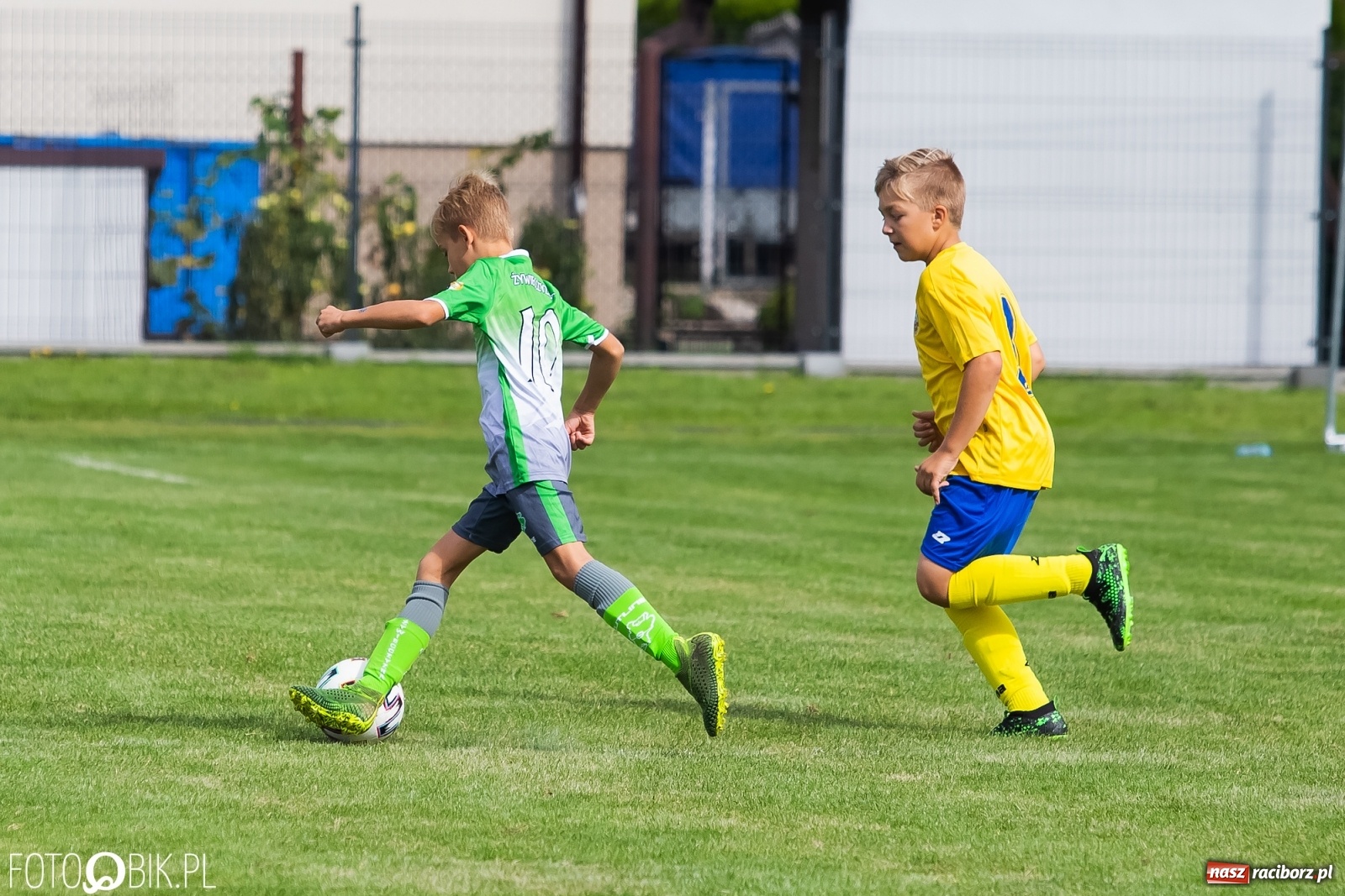 Zdjęcie w galerii na portalu naszraciborz.pl: Piłkarska rywalizacja w turnieju im. Zbigniewa Oszka [FOTO] wiadomości z regionu