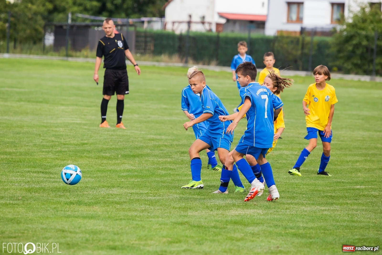 Zdjęcie w galerii na portalu naszraciborz.pl: Piłkarska rywalizacja w turnieju im. Zbigniewa Oszka [FOTO] wiadomości z regionu