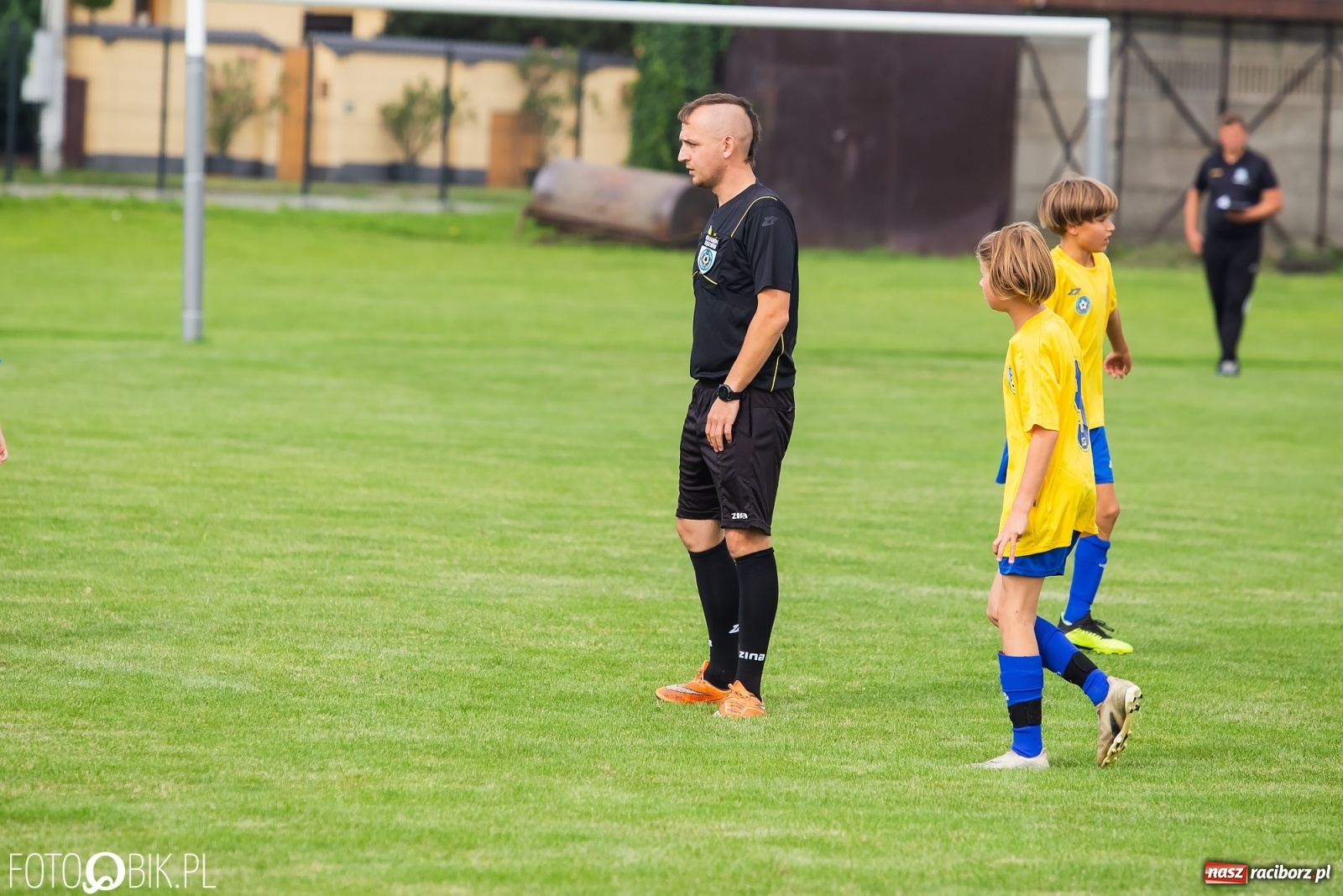 Zdjęcie w galerii na portalu naszraciborz.pl: Piłkarska rywalizacja w turnieju im. Zbigniewa Oszka [FOTO] wiadomości z regionu